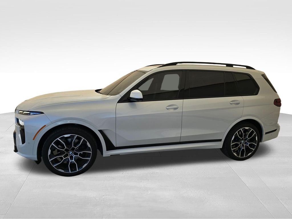 Used 2025 White Metallic BMW xDrive40i image 3