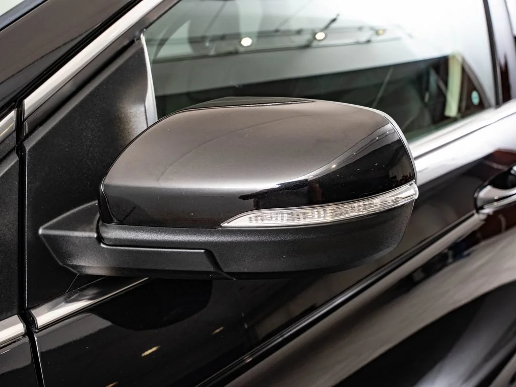 Used 2019 Agate Black Metallic Ford Titanium image 15