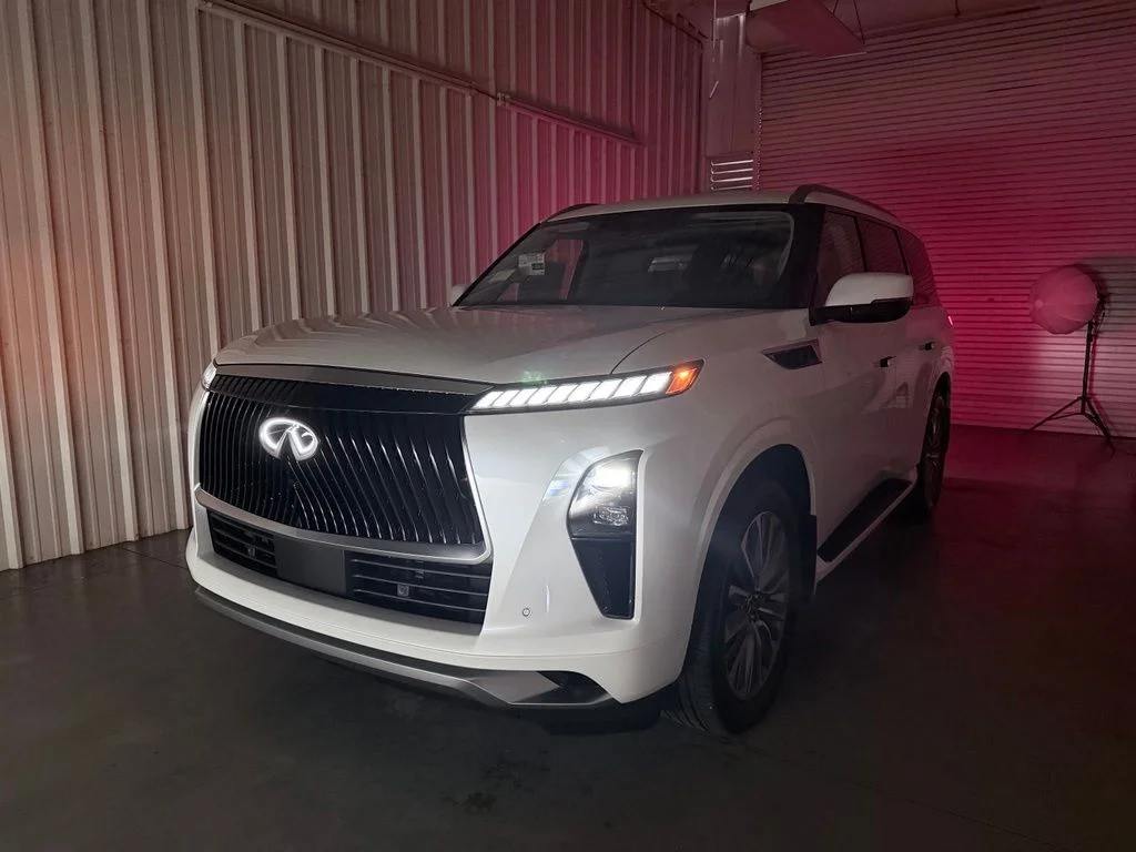 New 2027 RADIANT WHITE INFINITI Luxe 2WD image 10