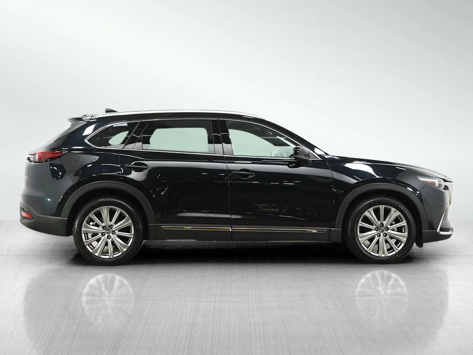 Used 2022 Jet Black Mica Mazda Signature image 6