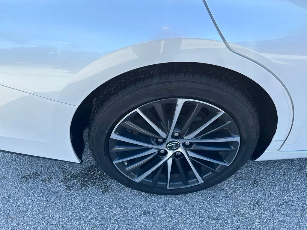 Certified Used 2023 White Lexus 350 image 13