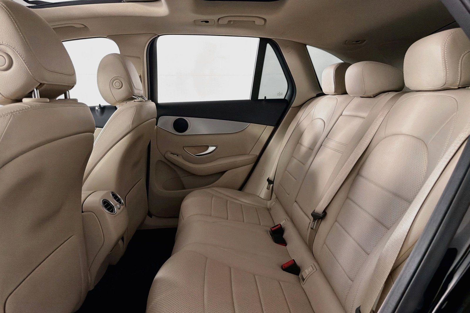 Used 2021 Black Mercedes-Benz 300 image 8