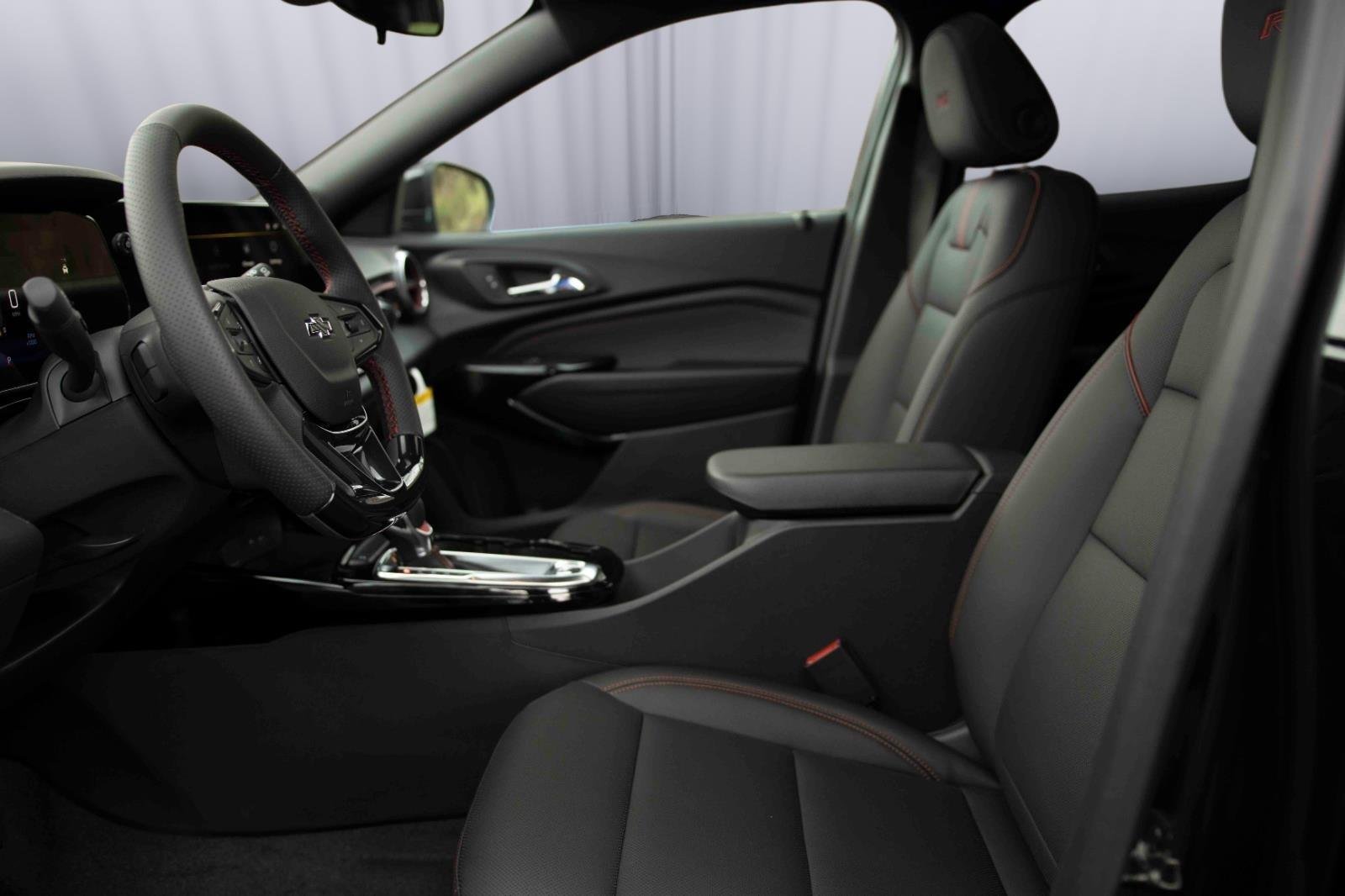 2026 Chevrolet Trax RS - Photo 12