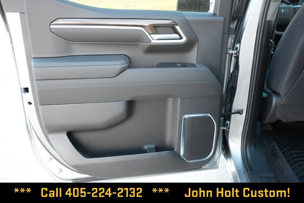 New 2026 Sterling Gray Metallic Chevrolet RST image 28