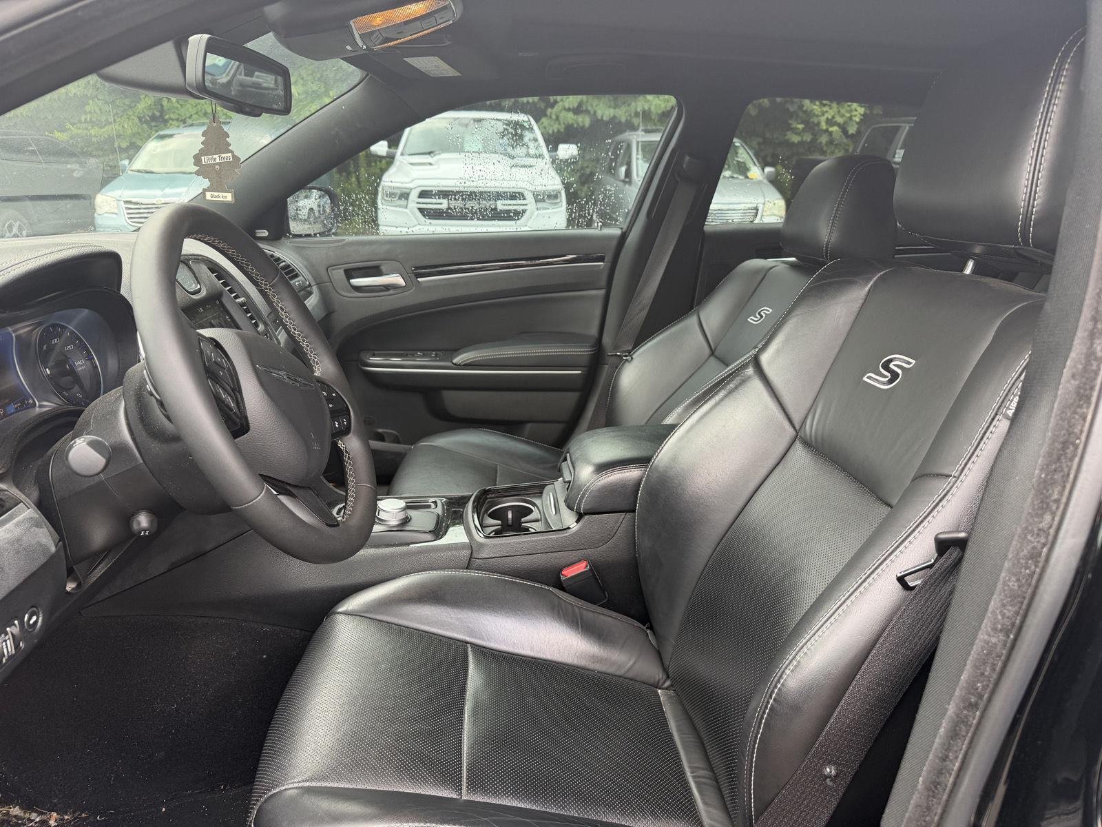 Used 2023 Gloss Black Chrysler 300S image 9