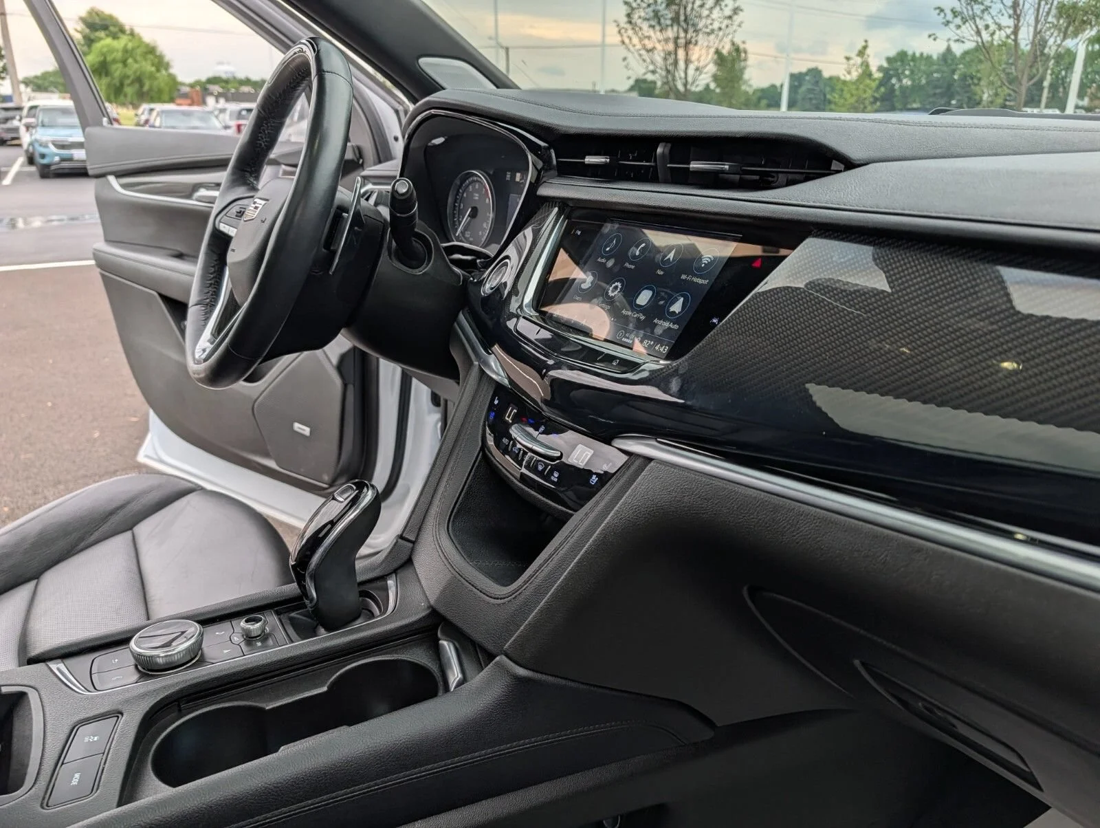 2024 Cadillac XT6 Sport - Photo 33