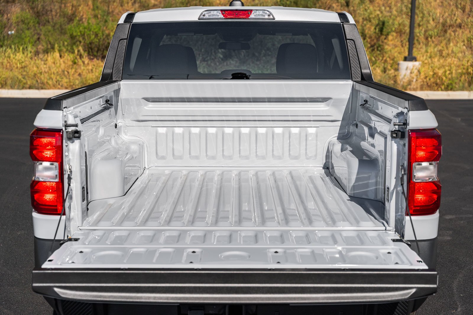New 2026 Space White Metallic Ford XL image 11