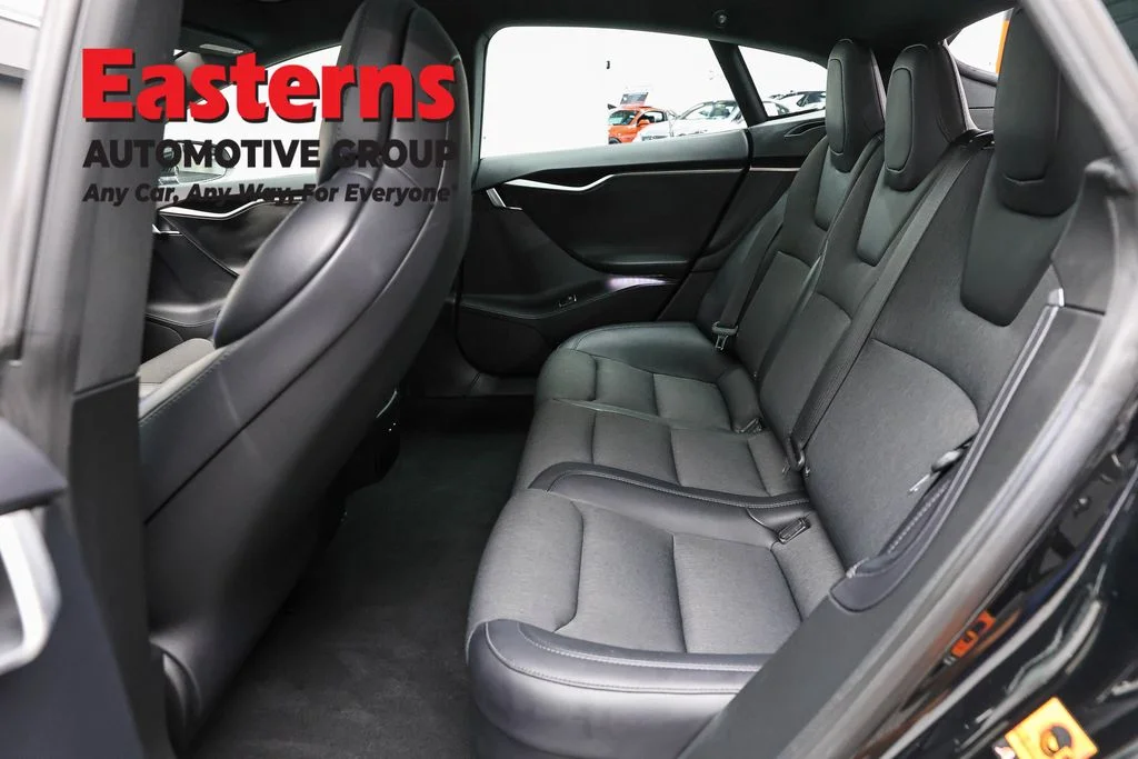Used 2018 Black Tesla 75D image 16