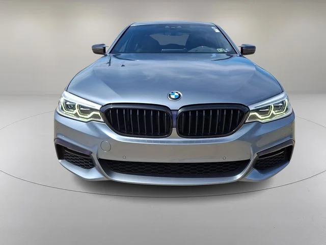 Used 2019 Blue BMW 540i xDrive image 3
