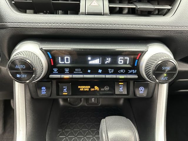 Used 2021 White Toyota XLE image 20