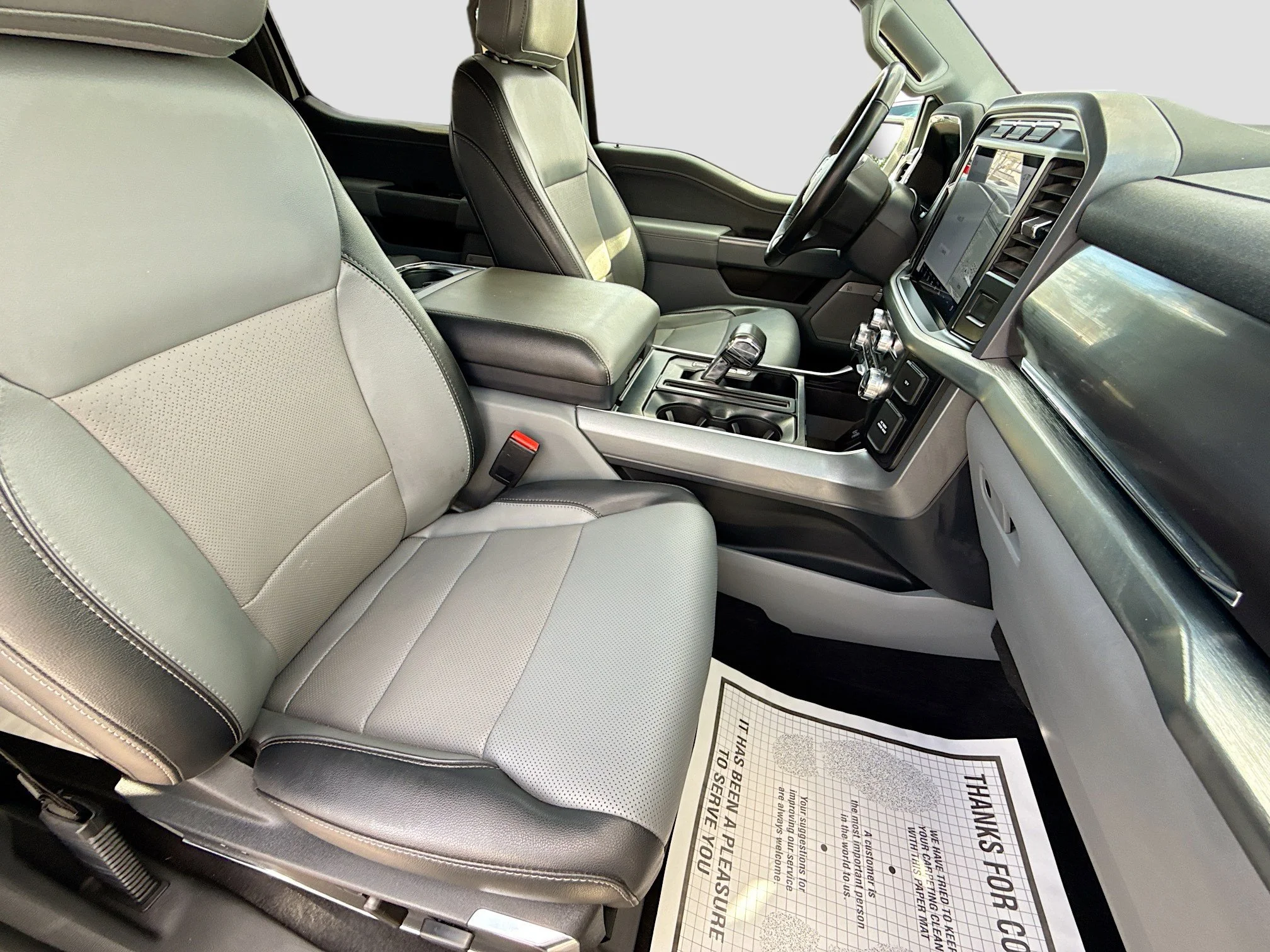 Used 2023 Oxford White Ford LARIAT image 13