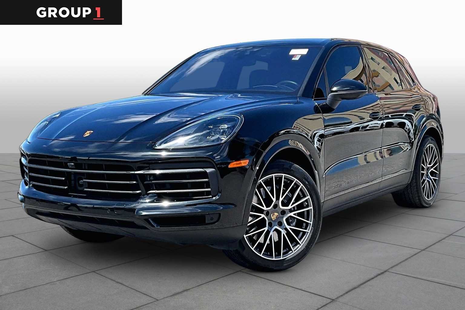 2023 Porsche Cayenne Platinum Edition's photo