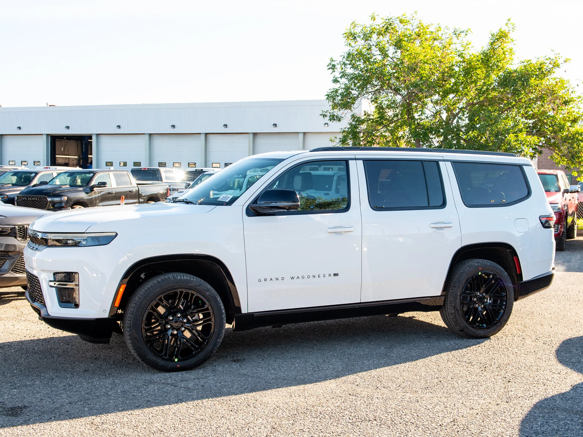 New 2026 White Jeep Limited Reserve* image 2
