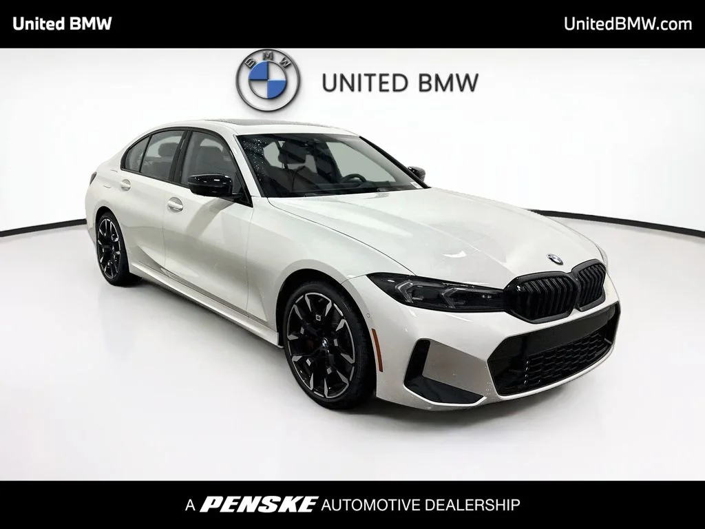 New 2026 Alpine White BMW 330i image 3