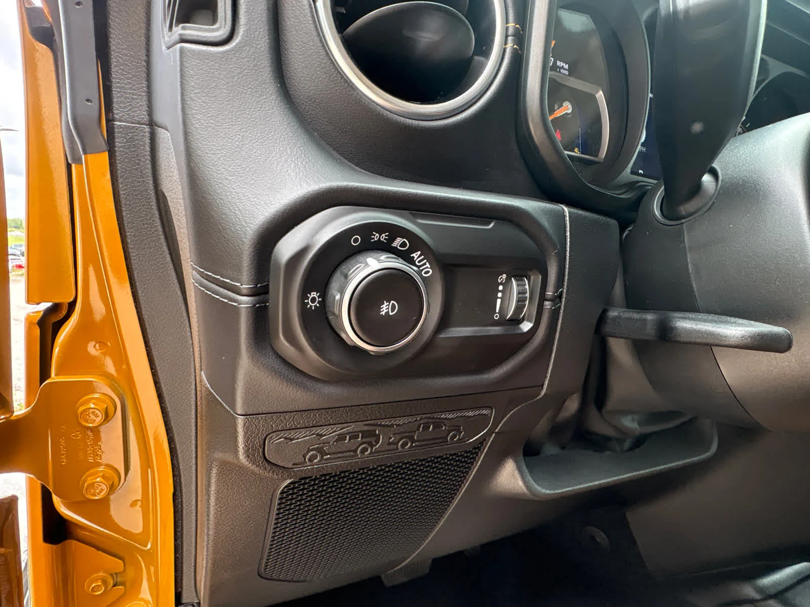 New 2026 Goldilocks Exterior Paint Jeep Sahara image 20