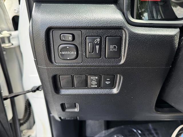Certified Used 2023 ICE CAP Toyota  image 18
