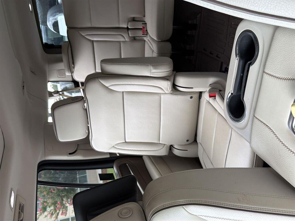 Used 2024 Midnight Blue Metallic GMC Denali image 7