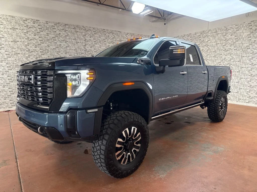 Used 2026 Downpour Metallic GMC Denali Ultimate image 3