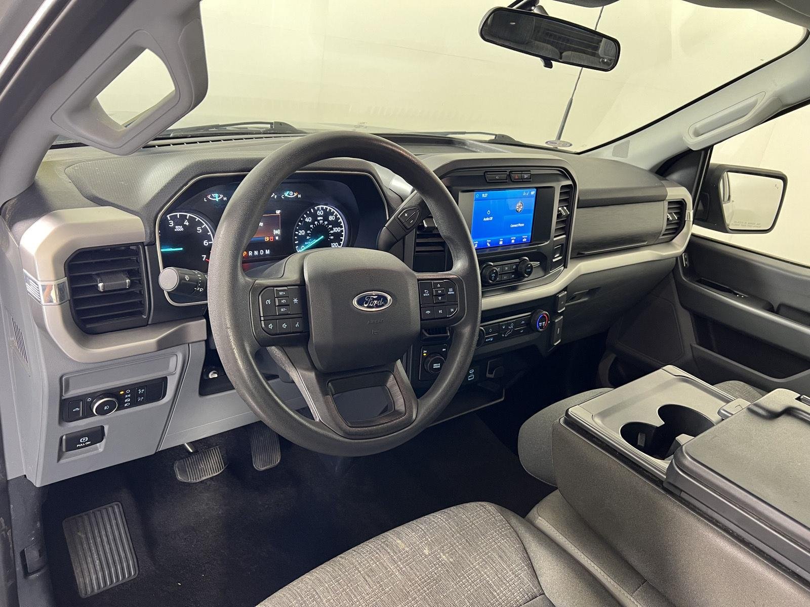 Used 2022 Iconic Silver Ford XLT image 4
