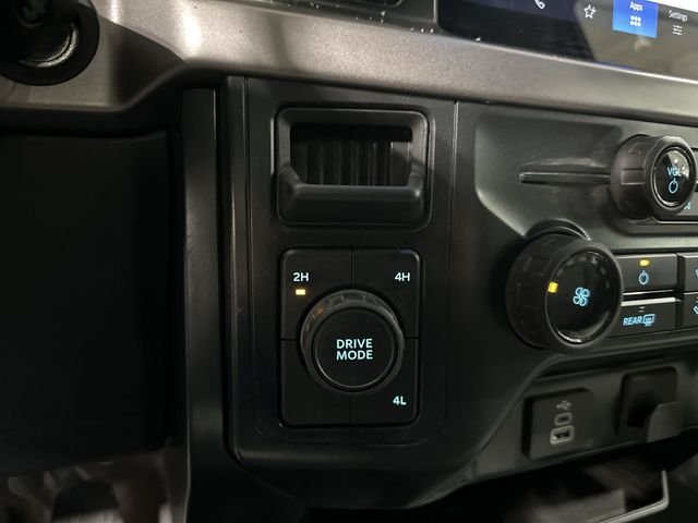 Used 2025 White Ford XL image 27