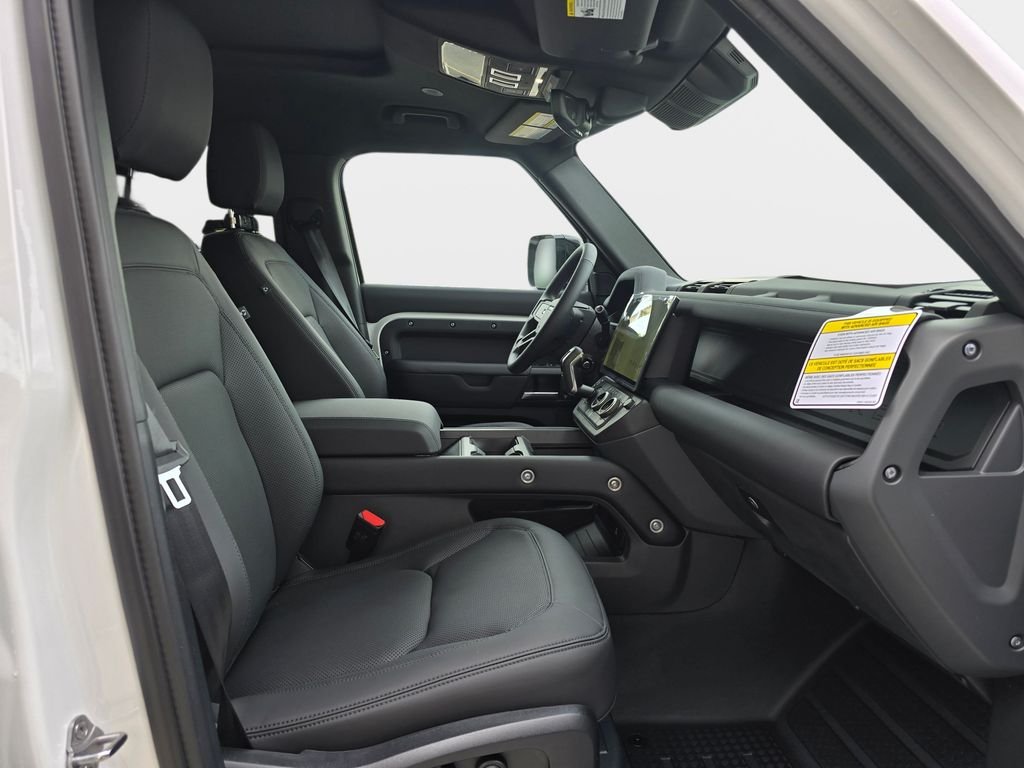 New 2026 Fuji White LAND ROVER X-Dynamic SE image 10