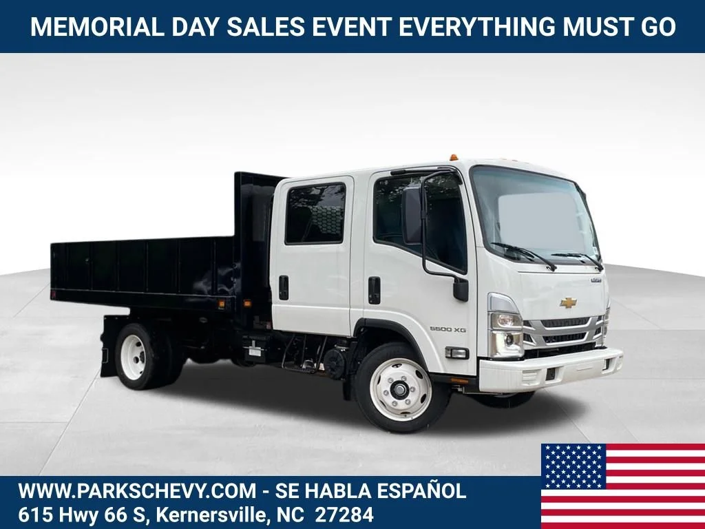 2025 Chevrolet Low Cab Forward's photo