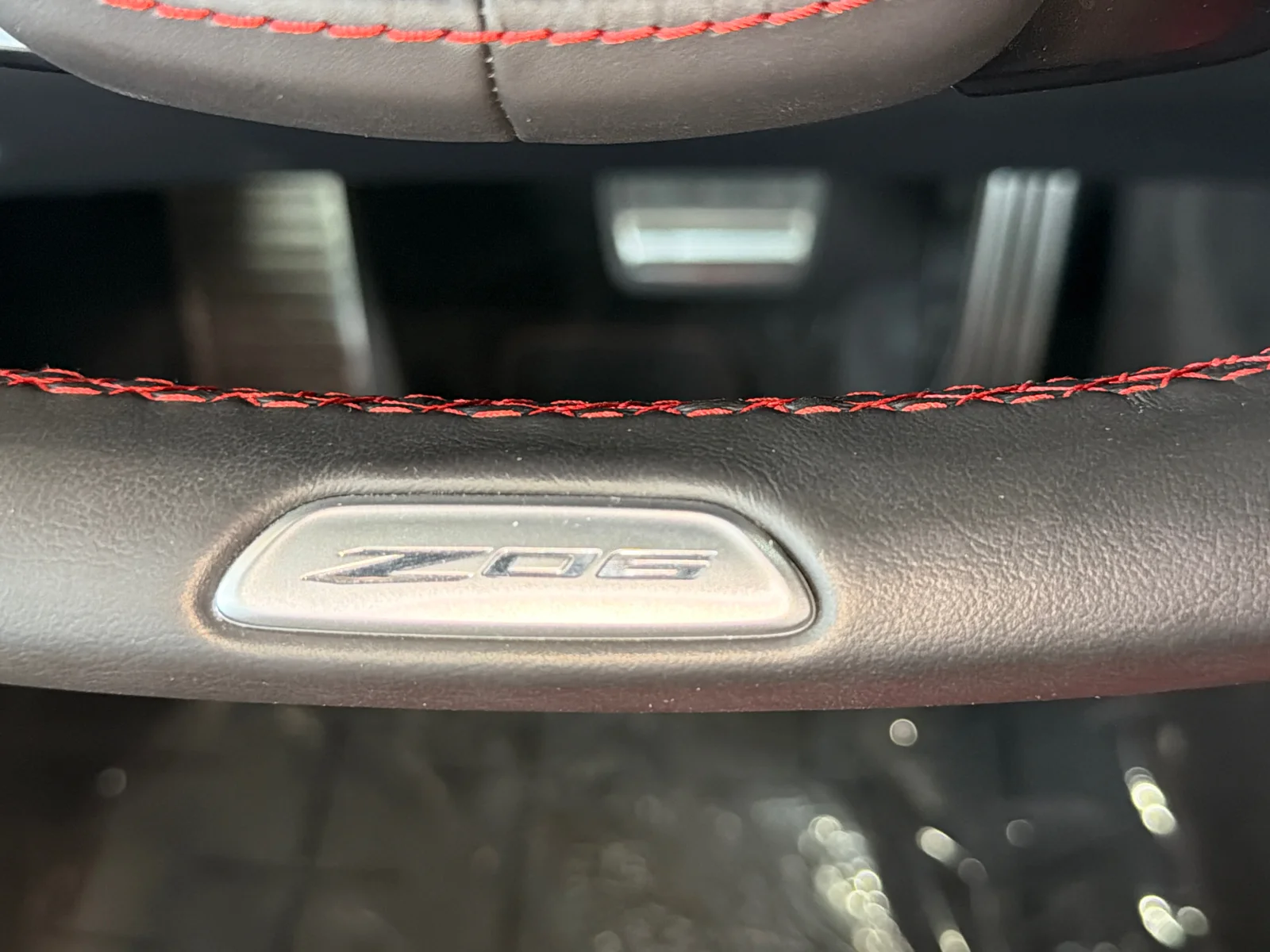 Used 2025 Black Chevrolet 1LZ image 32