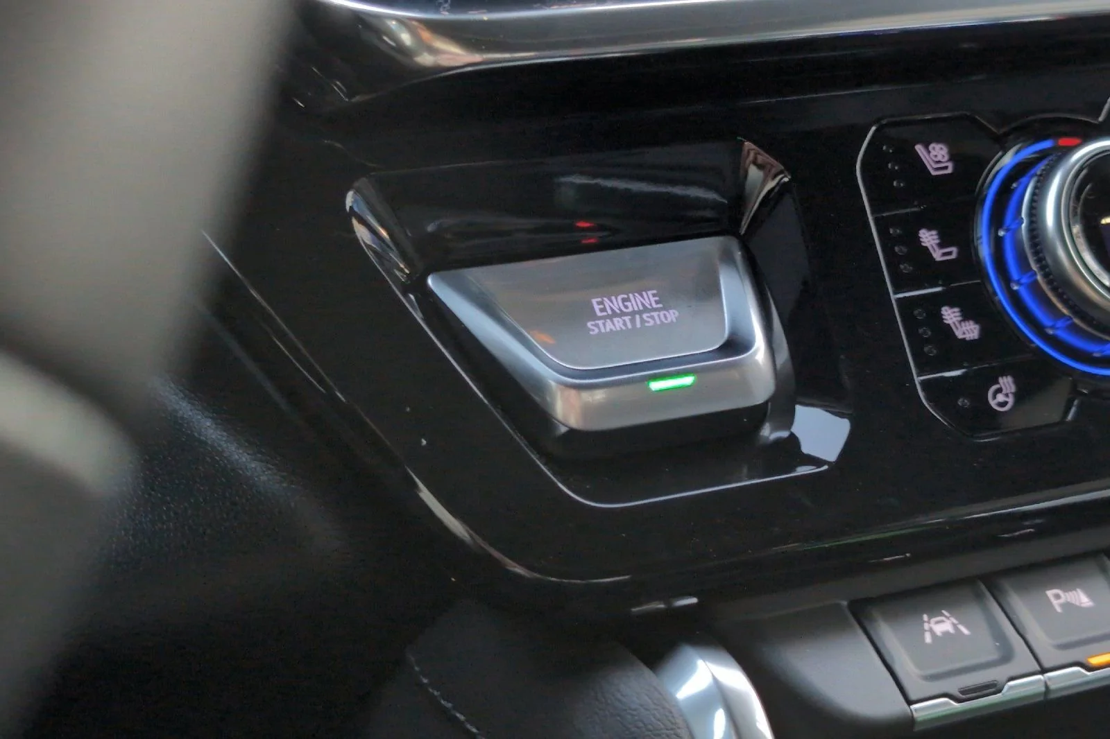 New 2026 TITANIUM RUSH METALLIC GMC Denali image 22