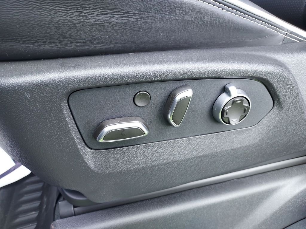 Used 2026 Black GMC AT4X image 18