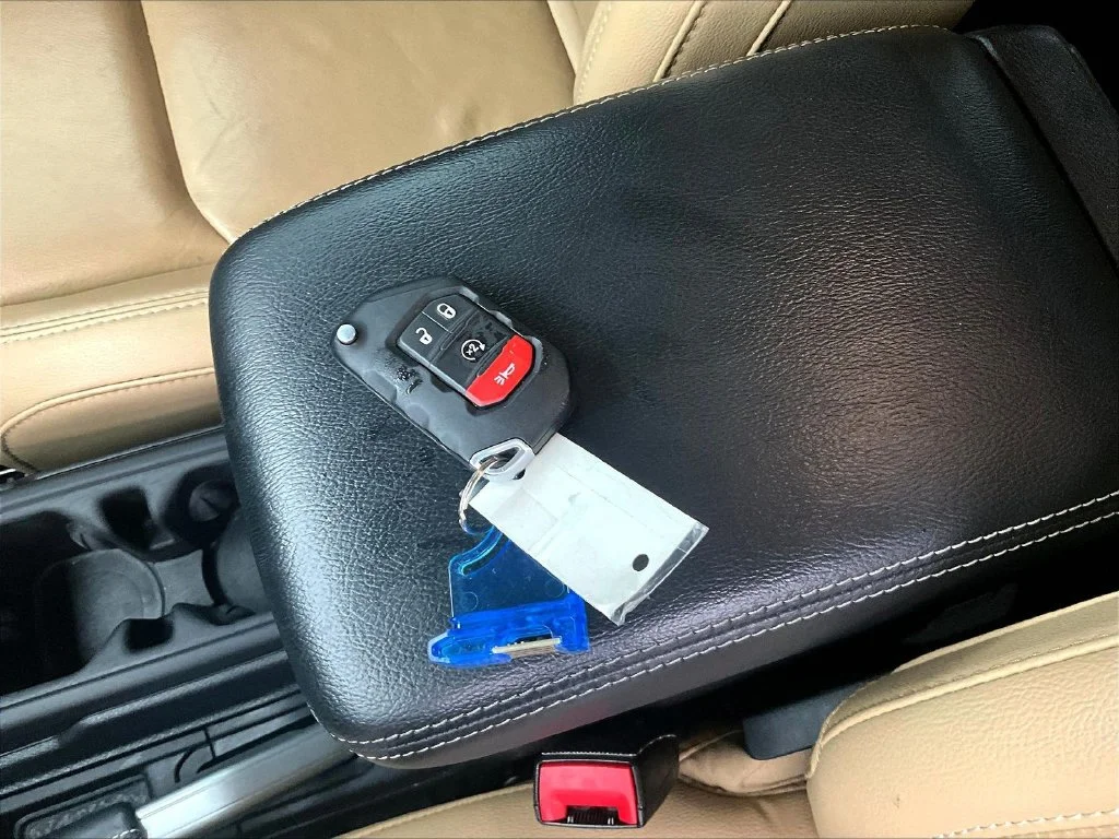 Used 2019 White Jeep Unlimited Rubicon image 35