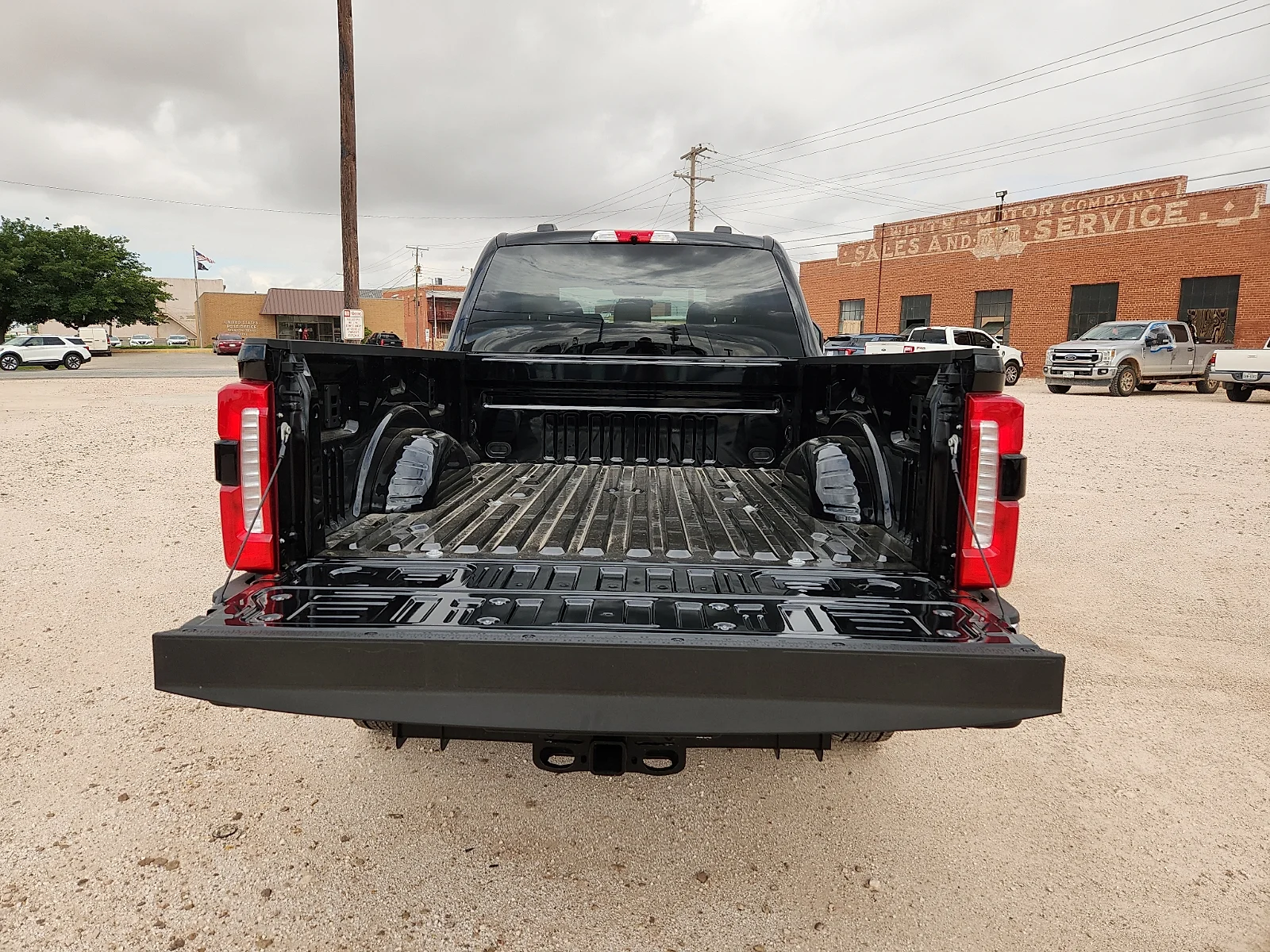 New 2026 Agate Black Metallic Ford F-250® Lariat® image 12
