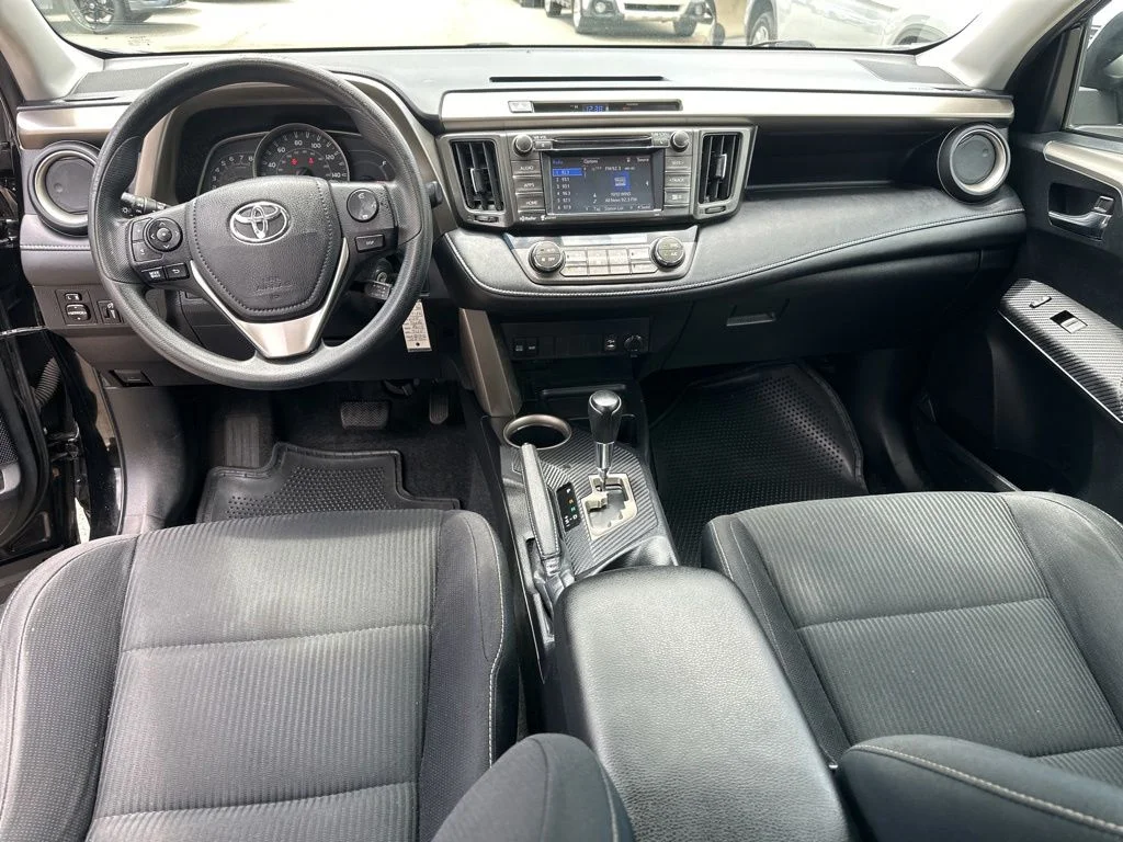 Used 2015 Black Toyota XLE image 25