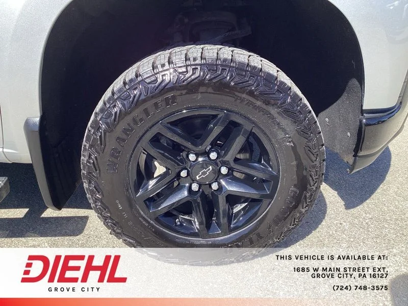 Used 2022 Silver Chevrolet LT Trail Boss image 9