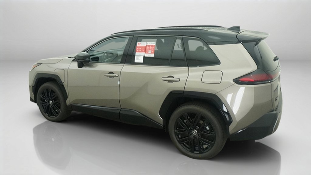 New 2026 Meteor Shower with Midnight Black Metallic roof Toyota XSE image 15