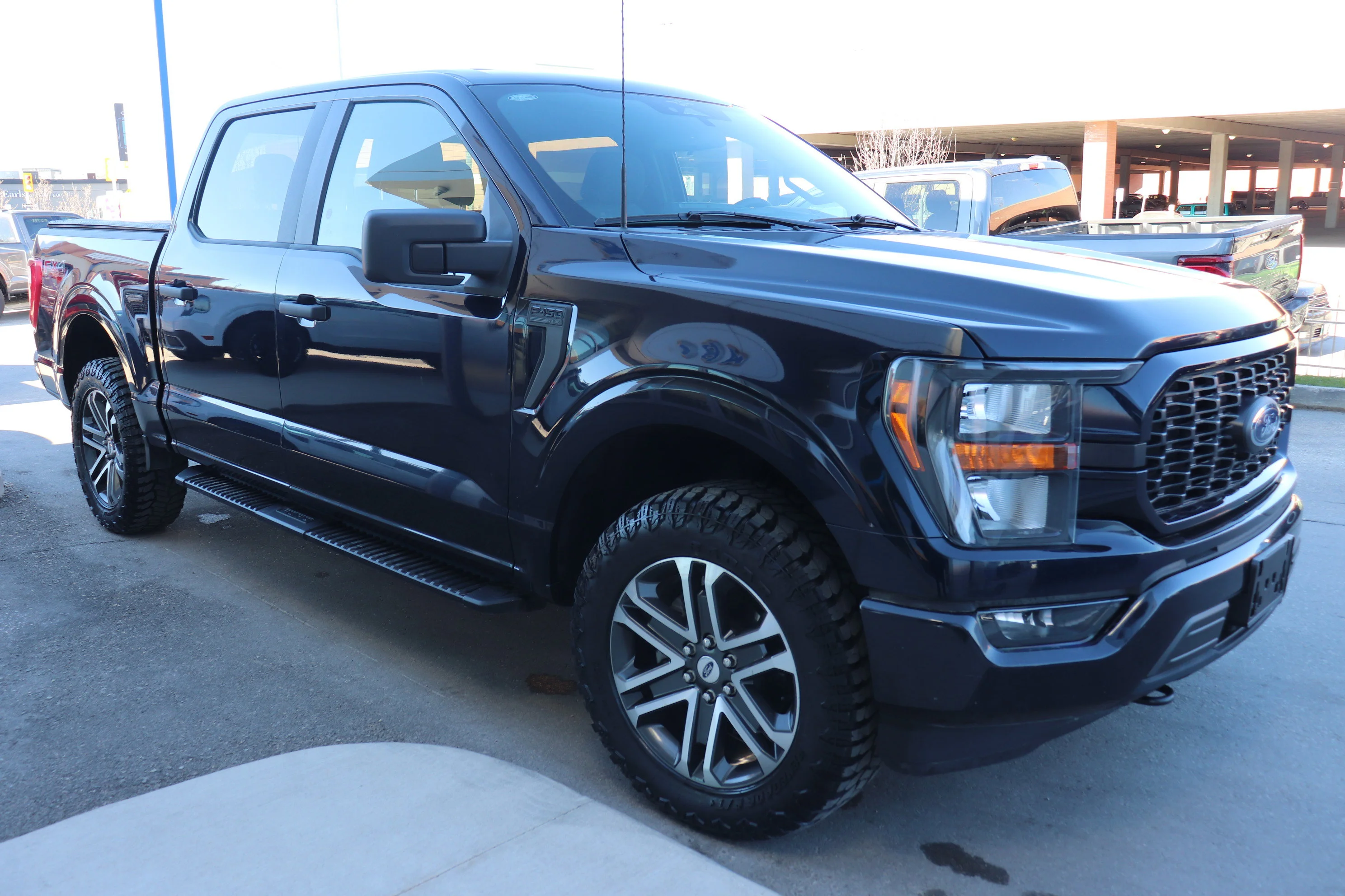 Certified Used 2023 Blue Ford XL 4WD SuperCrew 5.5