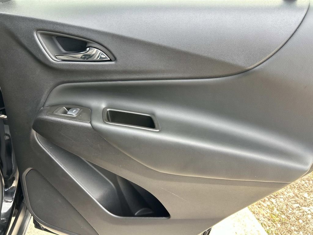 Used 2024 Mosaic Black Metallic Chevrolet LT image 19