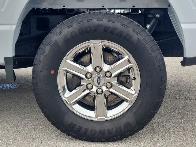 Used 2025 White Ford XLT image 8