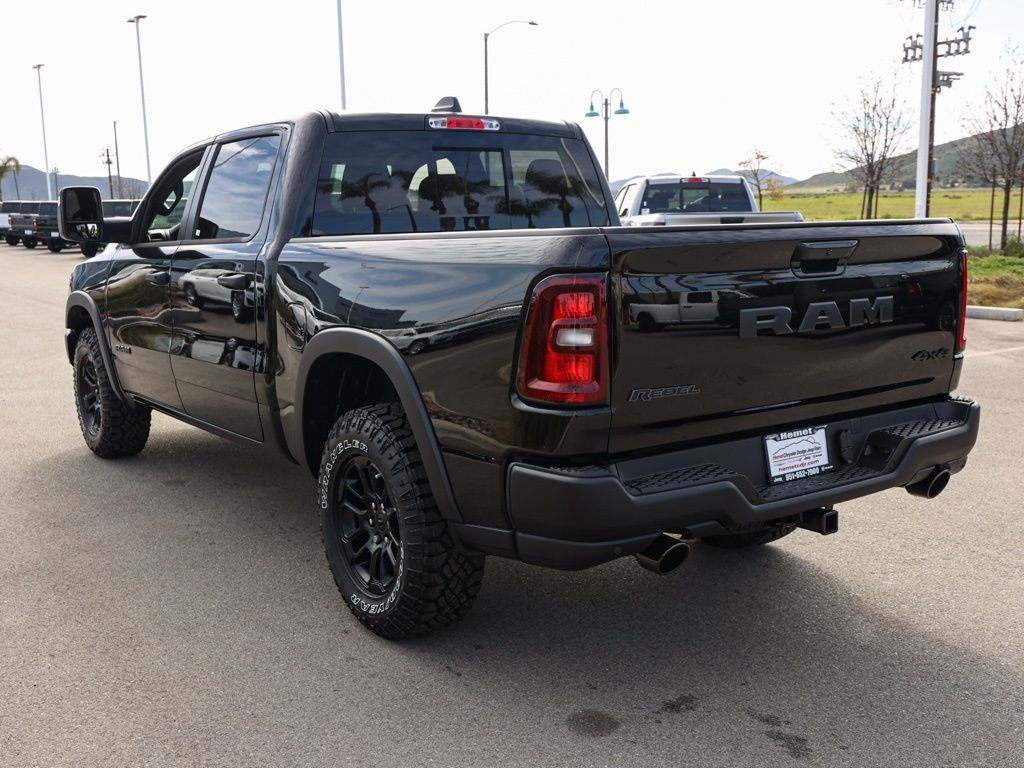 New 2026 Diamond Black Crystal Pearl-Coat Exterior Paint RAM Rebel image 5