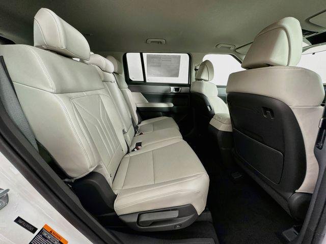New 2027  Hyundai SEL FWD image 43