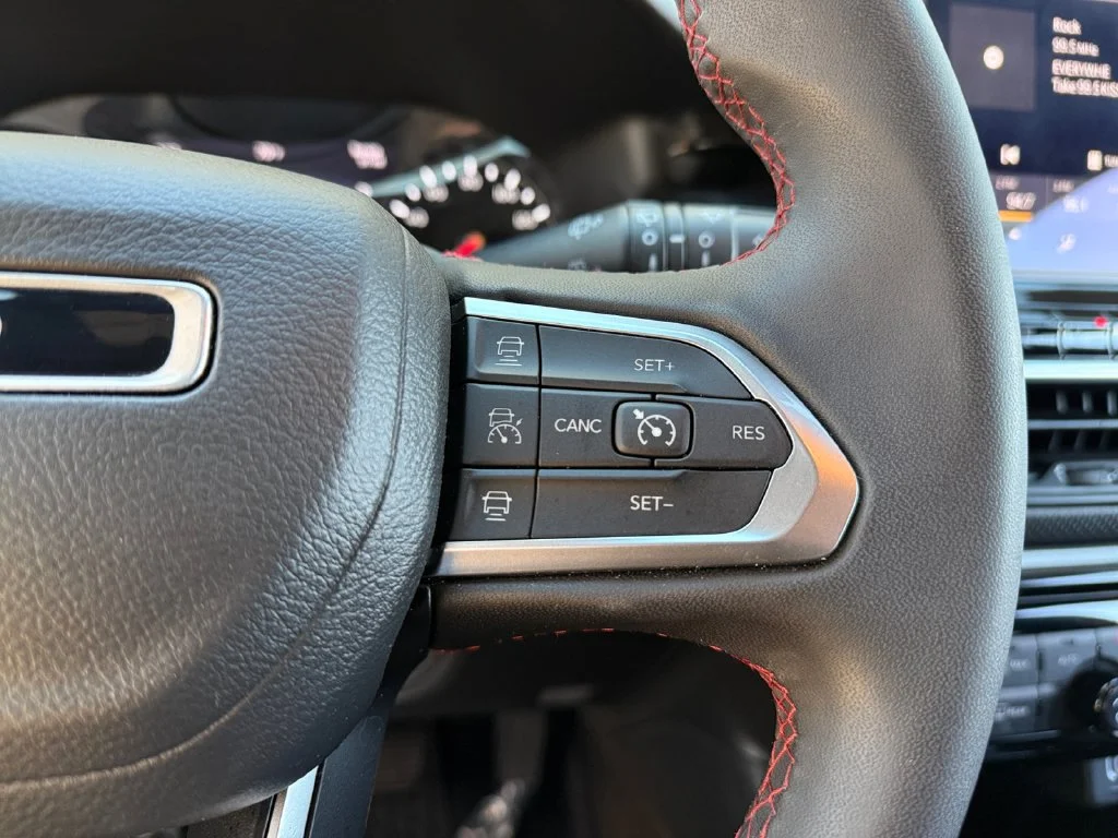 Used 2025 White Jeep Trailhawk image 25