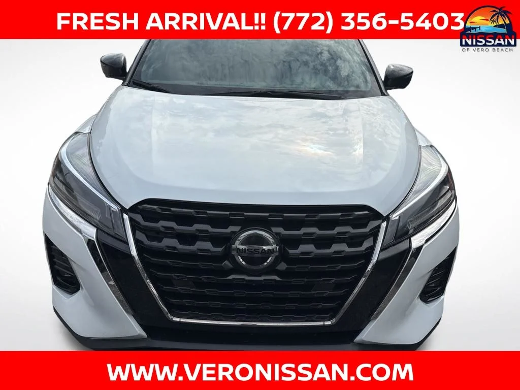 Certified Used 2021 White Nissan SR image 1