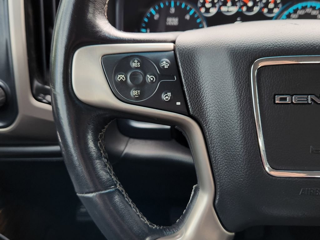 Used 2018 Silver GMC Denali image 16
