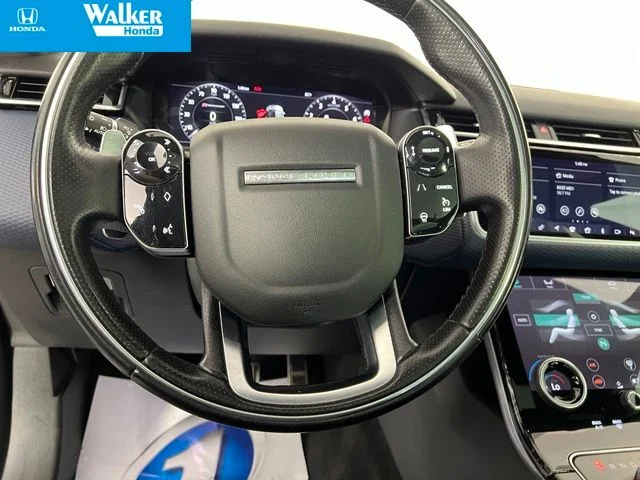 Used 2019 Black Land Rover SE R-Dynamic image 25