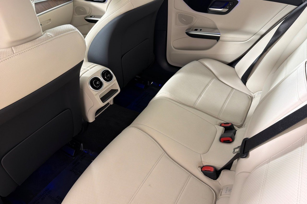 Used 2026 Polar White Mercedes-Benz C 300 image 11