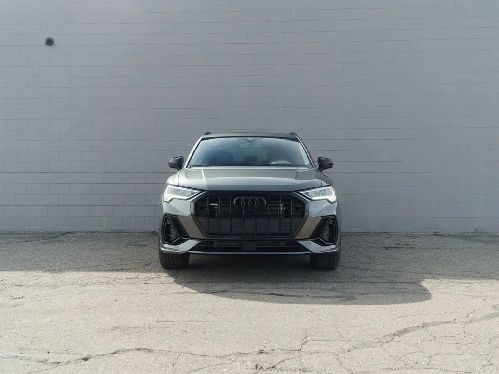Used 2025 Gray Audi Premium Plus image 10