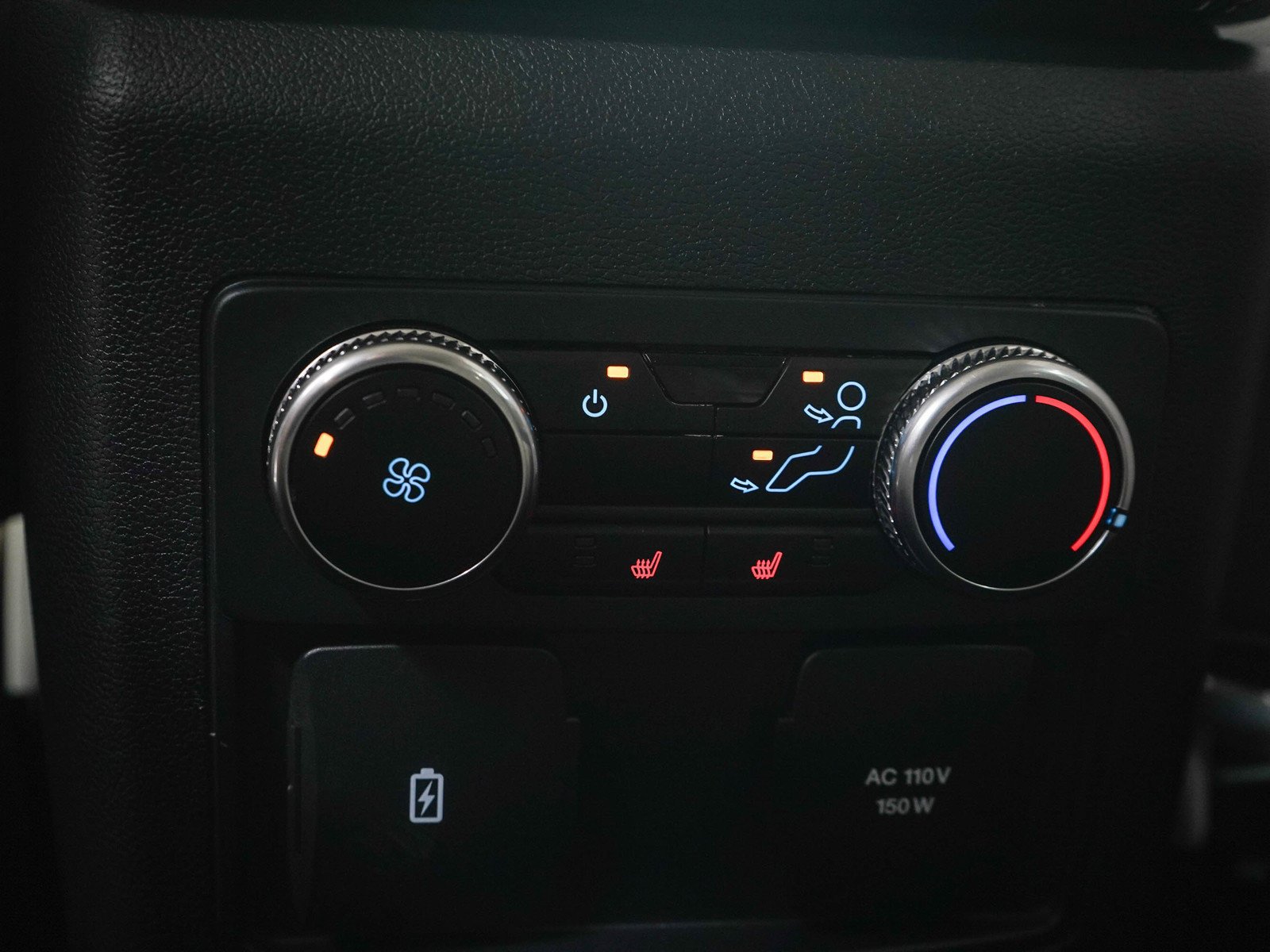 Used 2023  Ford Limited 4WD image 17