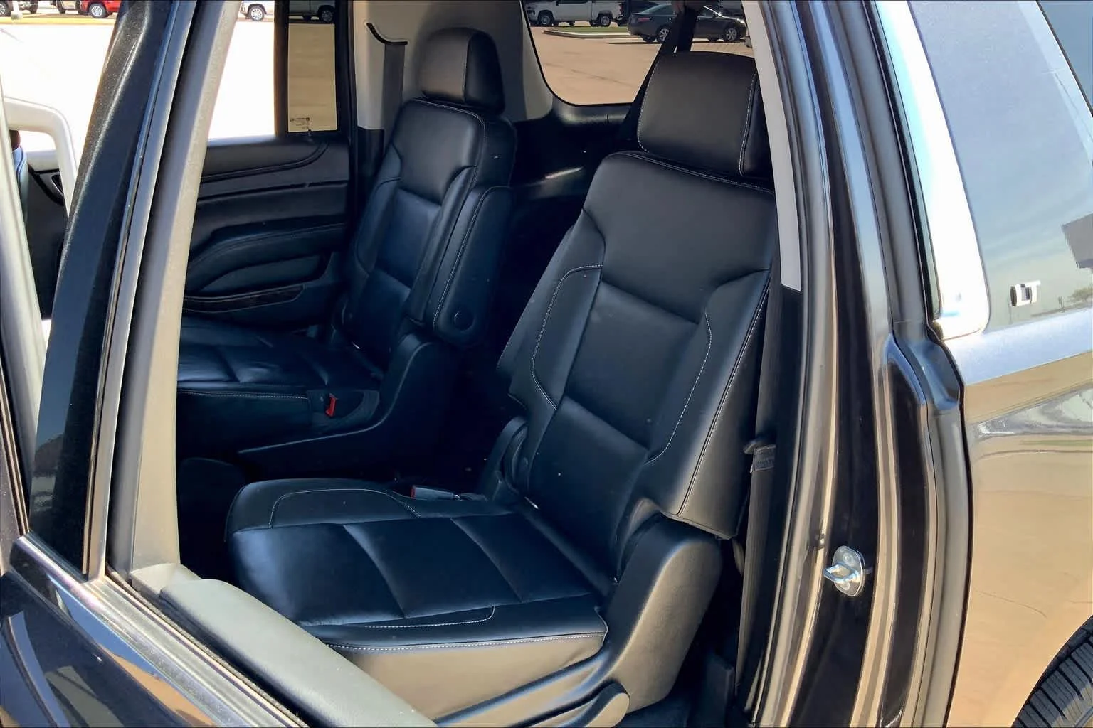 Used 2018 TUNGSTEN METALLIC Chevrolet LT image 18