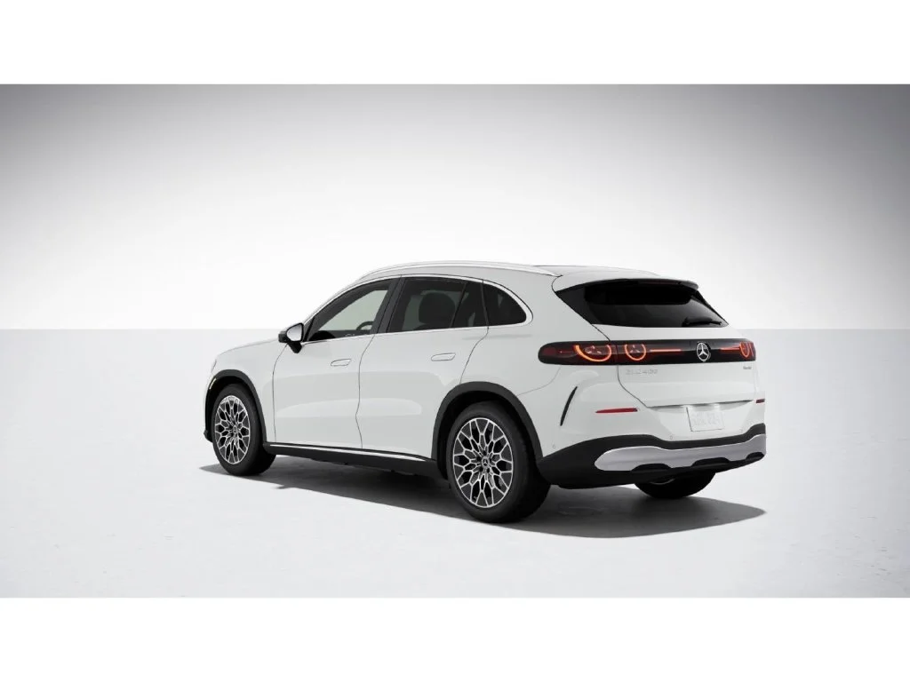 New 2027 White Mercedes-Benz GLC 400 image 29