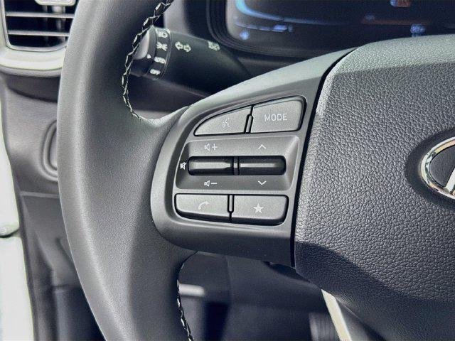 New 2026 White Hyundai SEL image 17