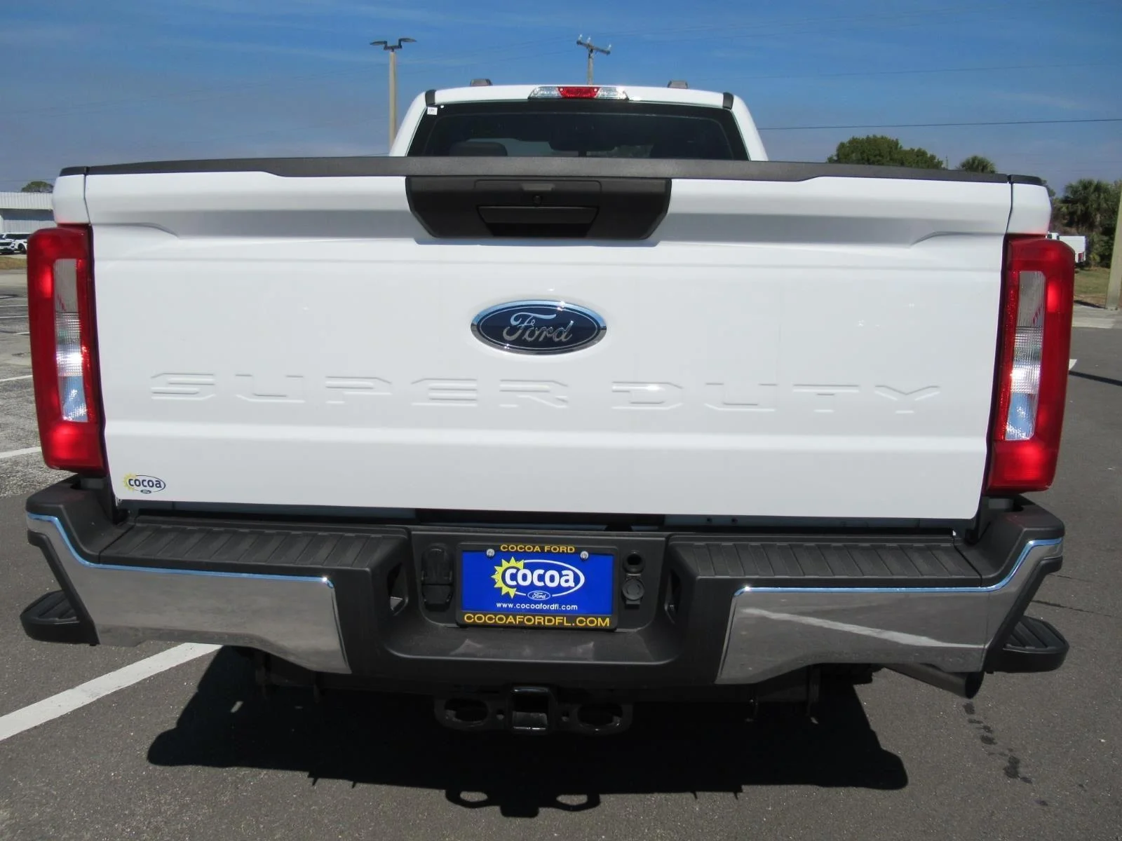 New 2024 Oxford White Ford F-250® XL image 6